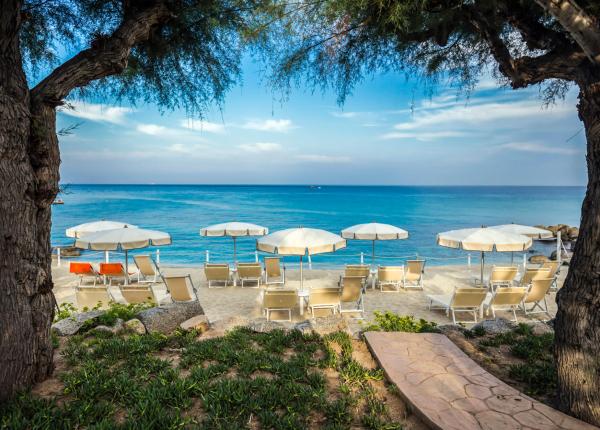 villaggioilgabbiano de feriendorf-mit-4-sternen-kalabrien-nahe-tropea-mit-pool-und-privatstrand 017
