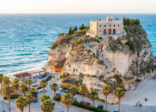 villaggioilgabbiano de feriendorf-mit-4-sternen-kalabrien-nahe-tropea-mit-pool-und-privatstrand 014