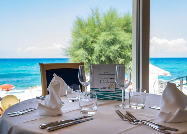 villaggioilgabbiano de august-angebot-4-sterne-calabria-village-mit-pool-und-privatstrand 017