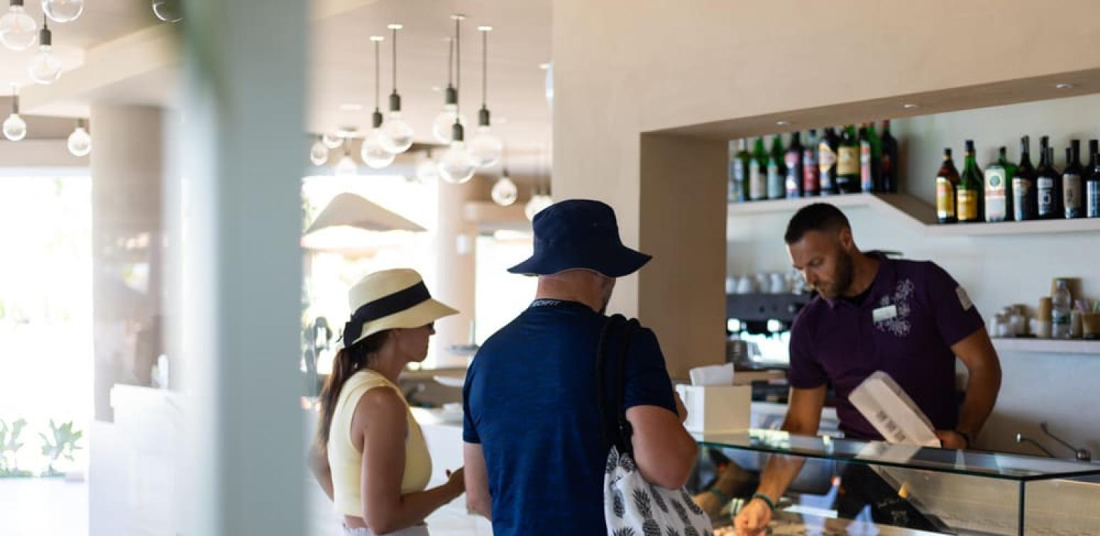 villaggioilgabbiano it bar-minimarket-capo-vaticano 012
